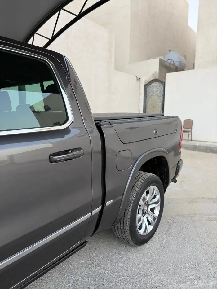 دوج رام 2023 ماشي 30 الف فل كامل 8 سلندر لمتد وكاله 9