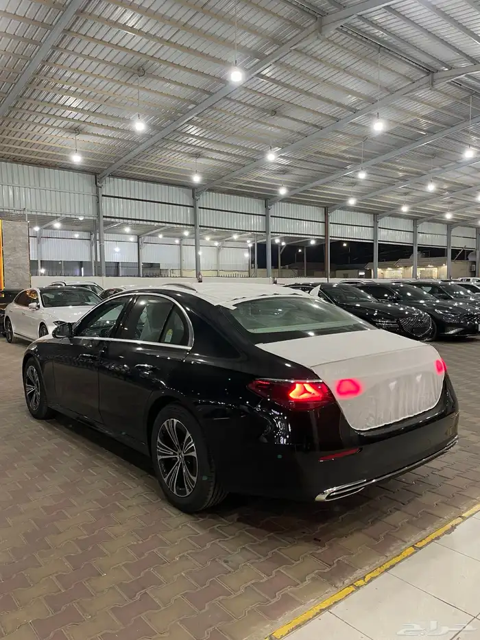 مرسيدس E200 موديل 2025 فل كامل 7