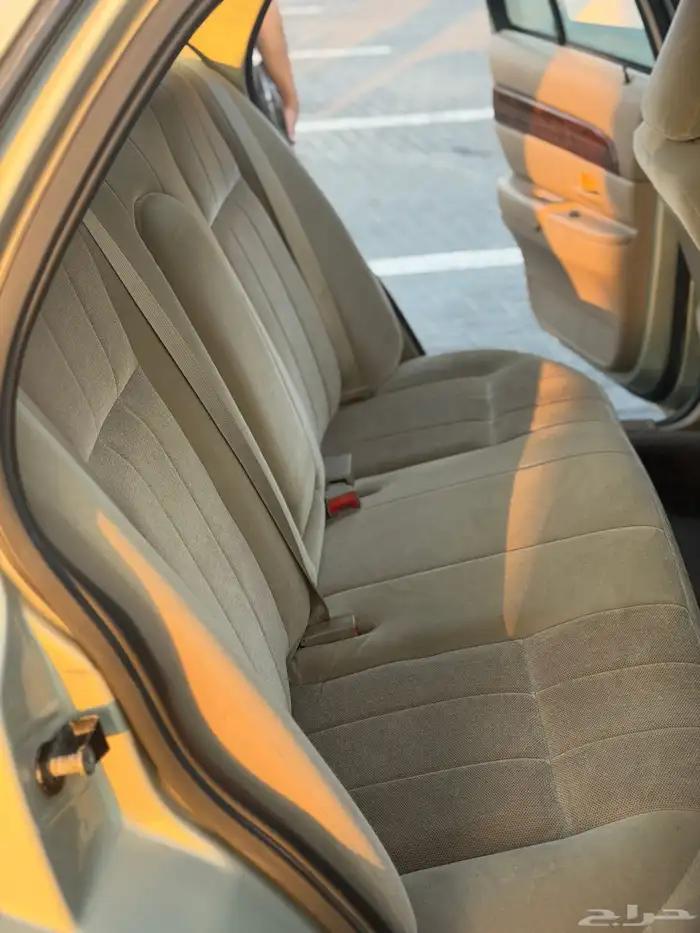 فورد جراند ماركيز مخزن ممشى 65 الف فقط 18