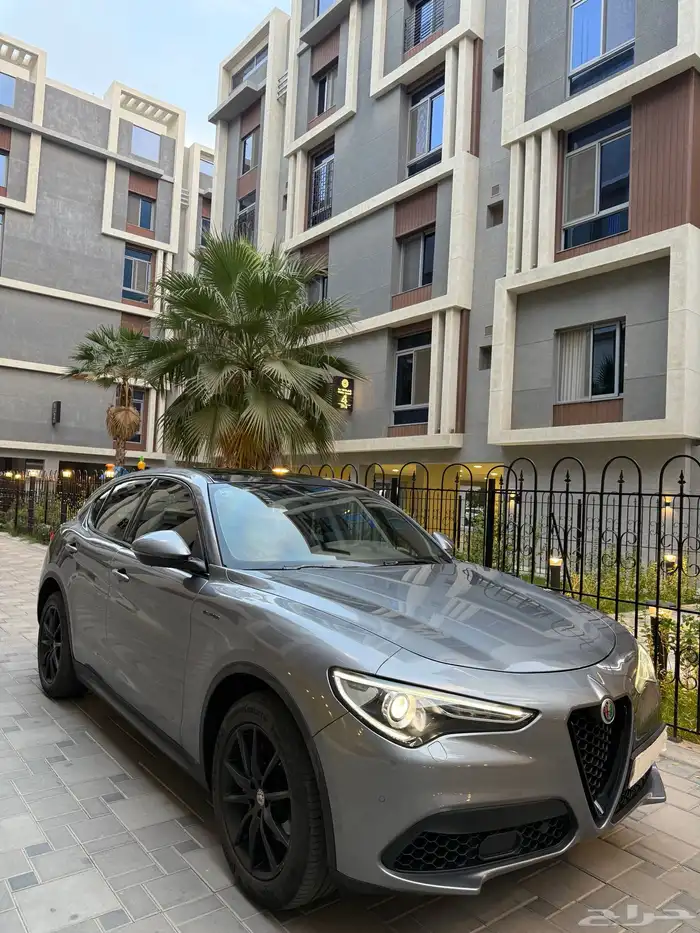 ألفا روميو ستليفو سوبر 2020 مخزن 6