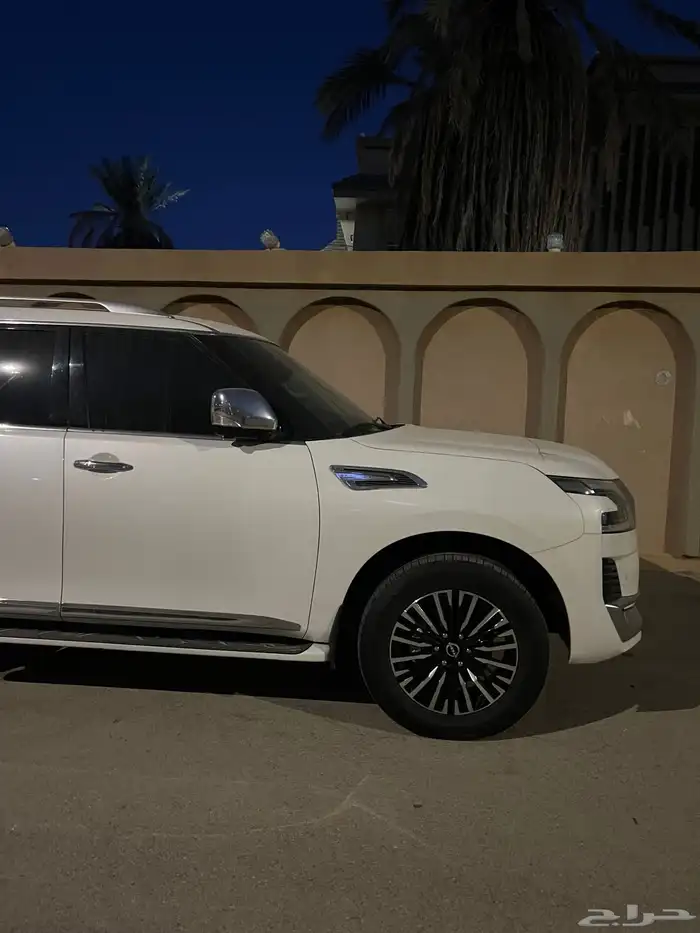 نيسان باترول بلاتينيوم 22 6سلندر 5