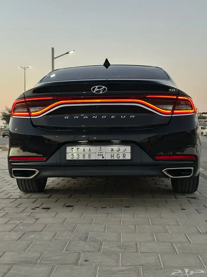 ازيرا 2019 للبيع او البدل بالحالة الراهنه 38