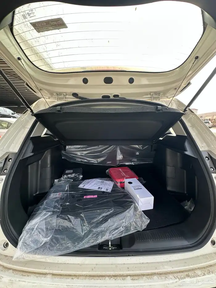 تويوتا اوربان كروزر استاندر ابيض موديل 2026 5