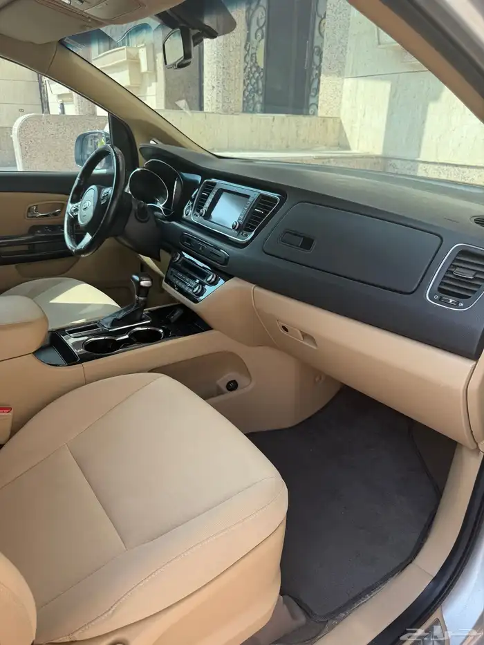 كيا كرنفال نص فل 2020 7