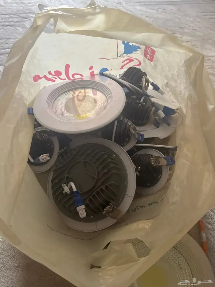 المزاحمية نواره. لبات سقف 0