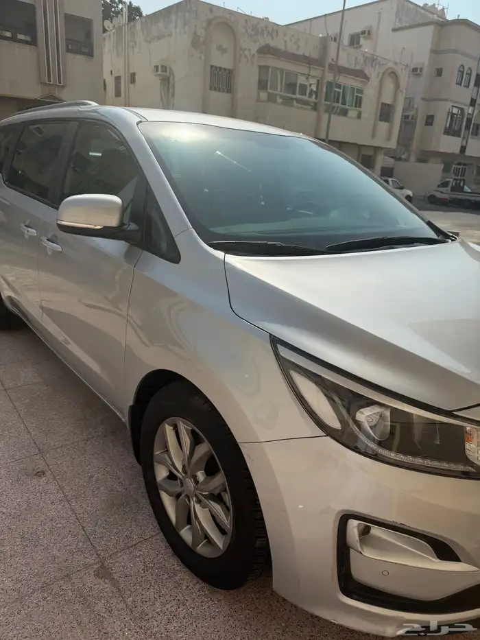 كيا كرنفال نص فل 2020 3