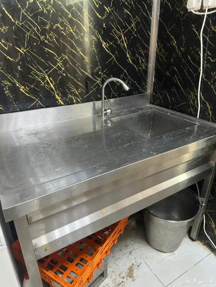 معدات مطعم وموقع للبيع 17