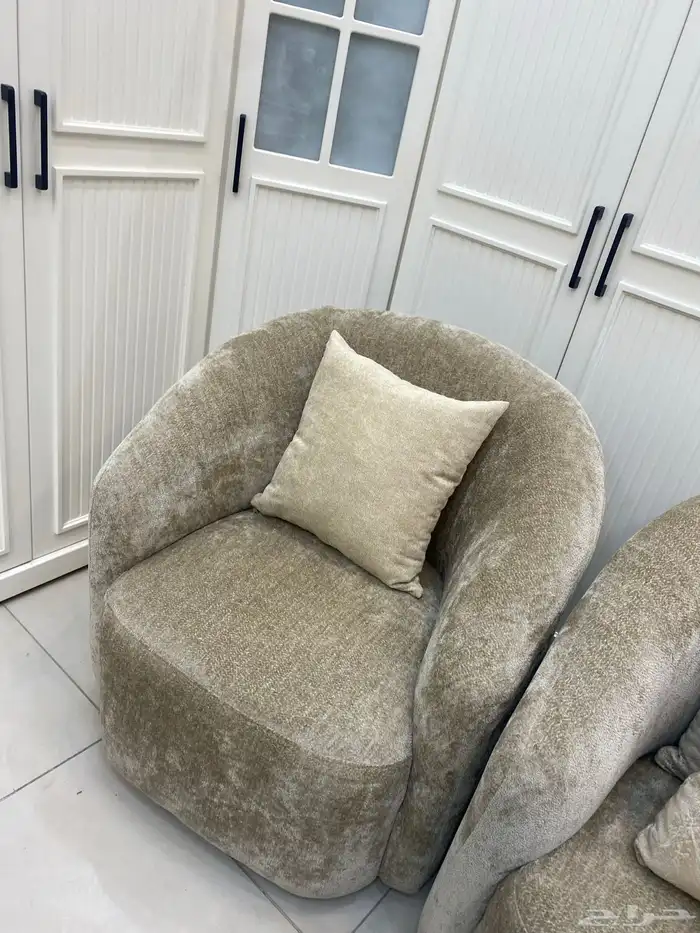 كنب شبه جديد قطعتين 2