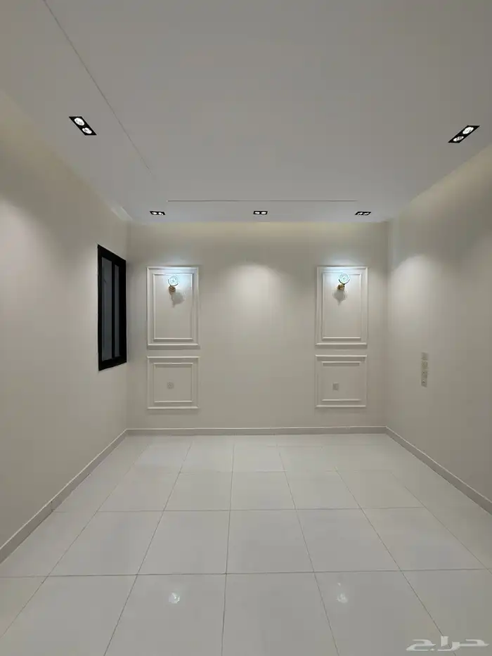 للبيع شقق أرضيه وشقق علويه بحي المعارض طريق ابها الخميس 13