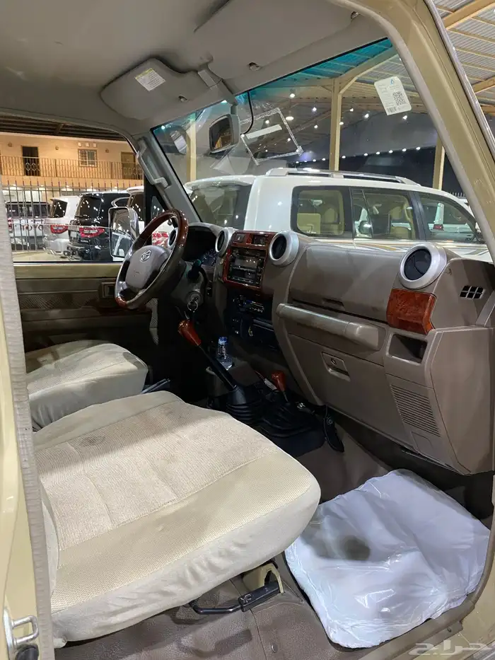 للبيع شاص 2014 سلق فل كامل ونش دفلك بريمي عداد 144 الف 13