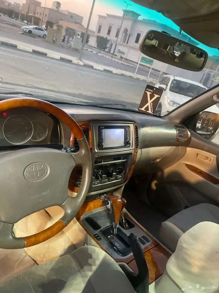 جيب لاندكروزر 2005 5