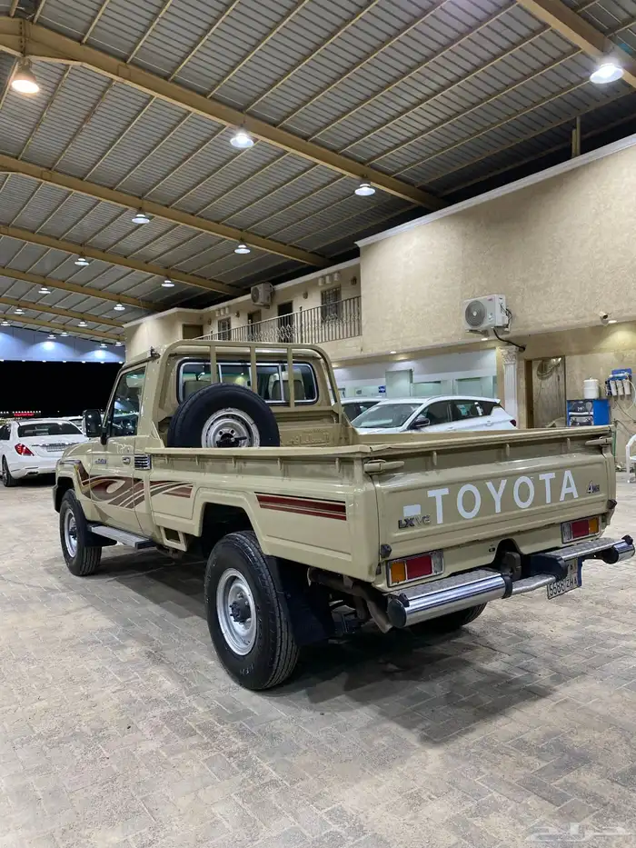 للبيع شاص 2014 سلق فل كامل ونش دفلك بريمي عداد 144 الف 8