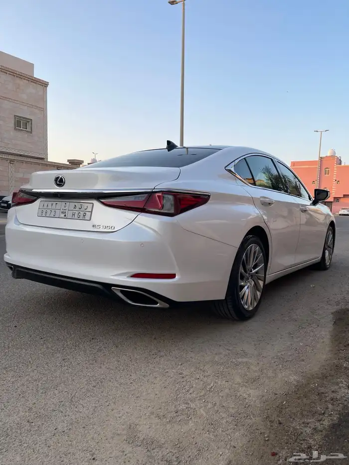 لكزس 2019 ES350 DD ممشى قليل 11