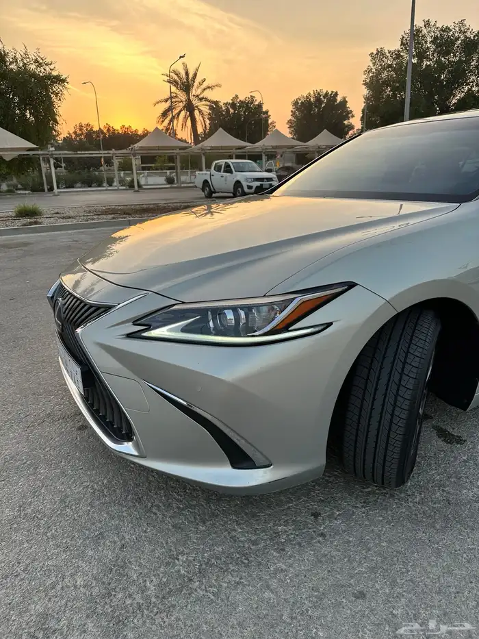 لكزس ES300h هايبرد موديل 2021 ( سعودي ) 54