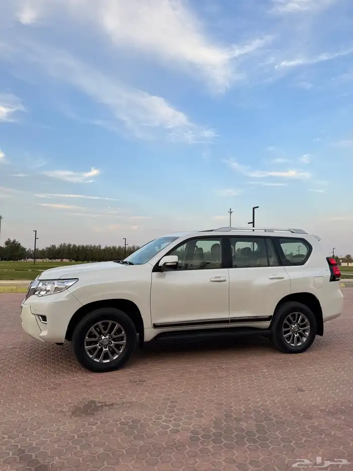 برادو 2018 فطيمي فل كامل فتحة دوفلك ثلاجة نظيف جدا 3