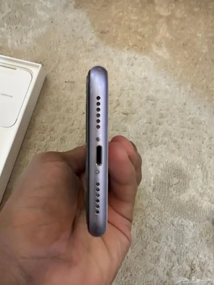 آيفون 11 ميشتكي من شي ابد والشاشه مغيره عل السوم 4