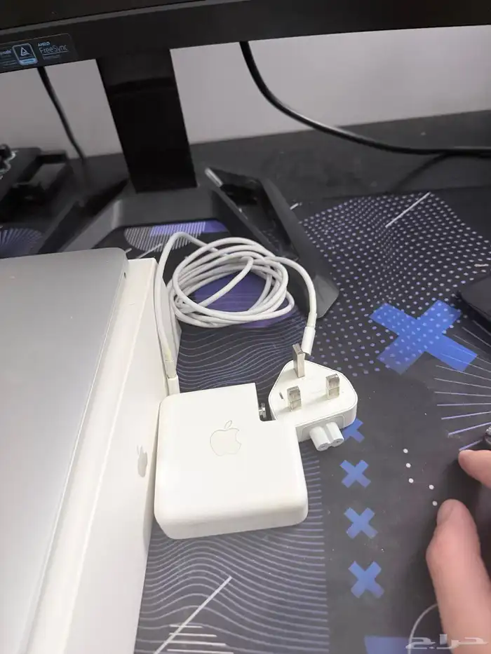 ماك بوك برو 2019 Touch Bar 8