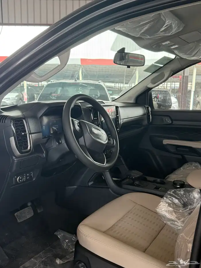 فورد ايفرست XLSبنزين 2025 دفع رباعي كاش وتقسيط 7