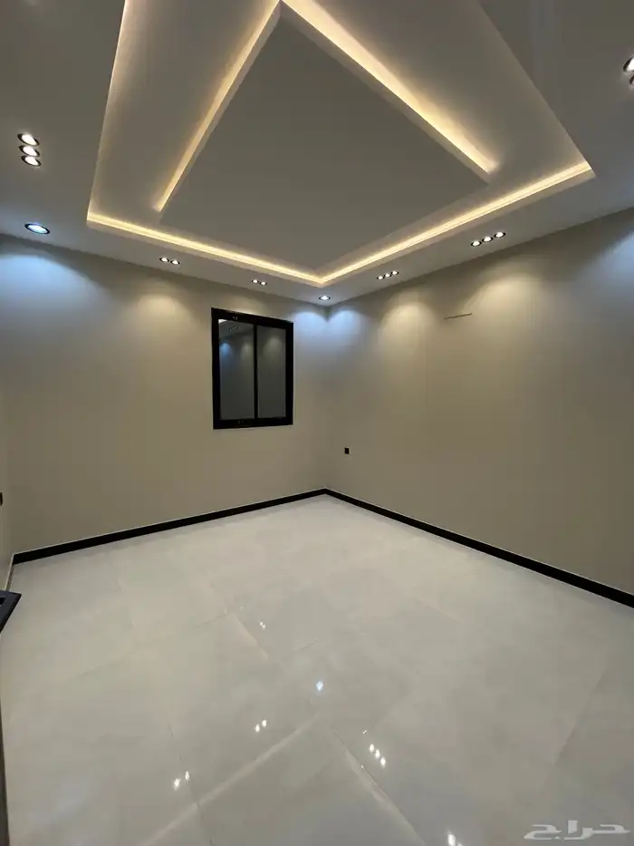 للبيع ادوار ارضي بحوش وارواف علويه بملحق دره الموسي 41