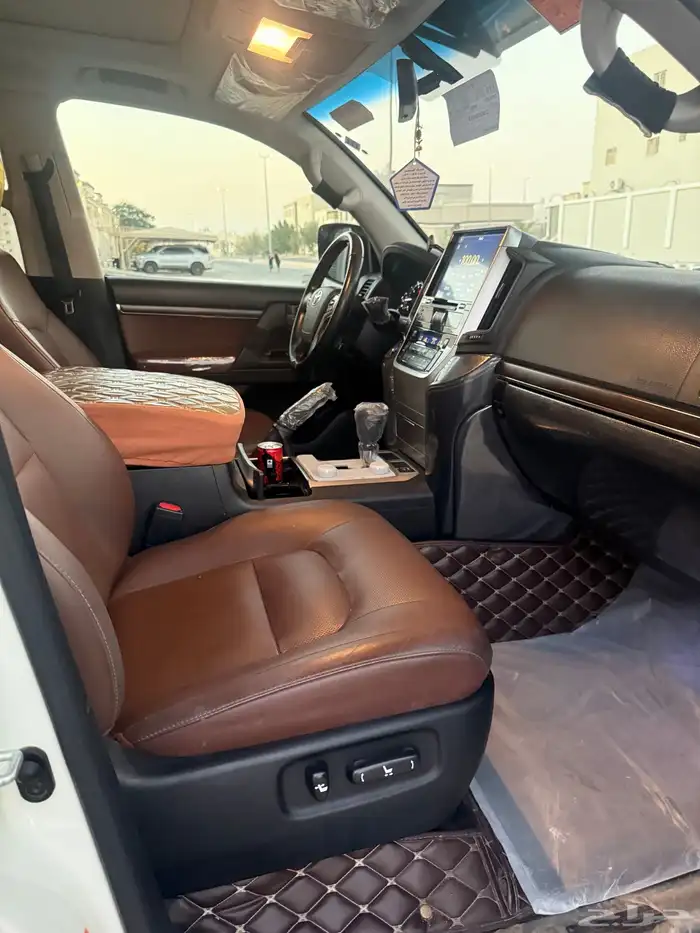 تويوتا لاندكروزر موديل 2019 31