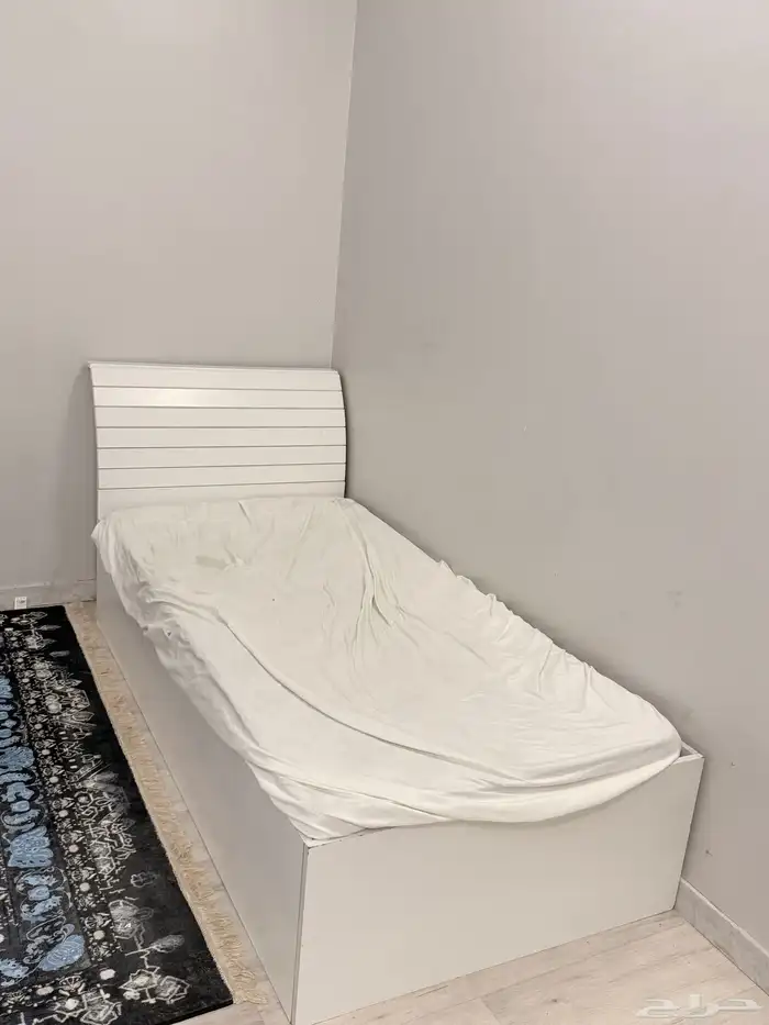 غرفة نوم أطفال نظيفة دولاب وسرير بدون تسريحة 1