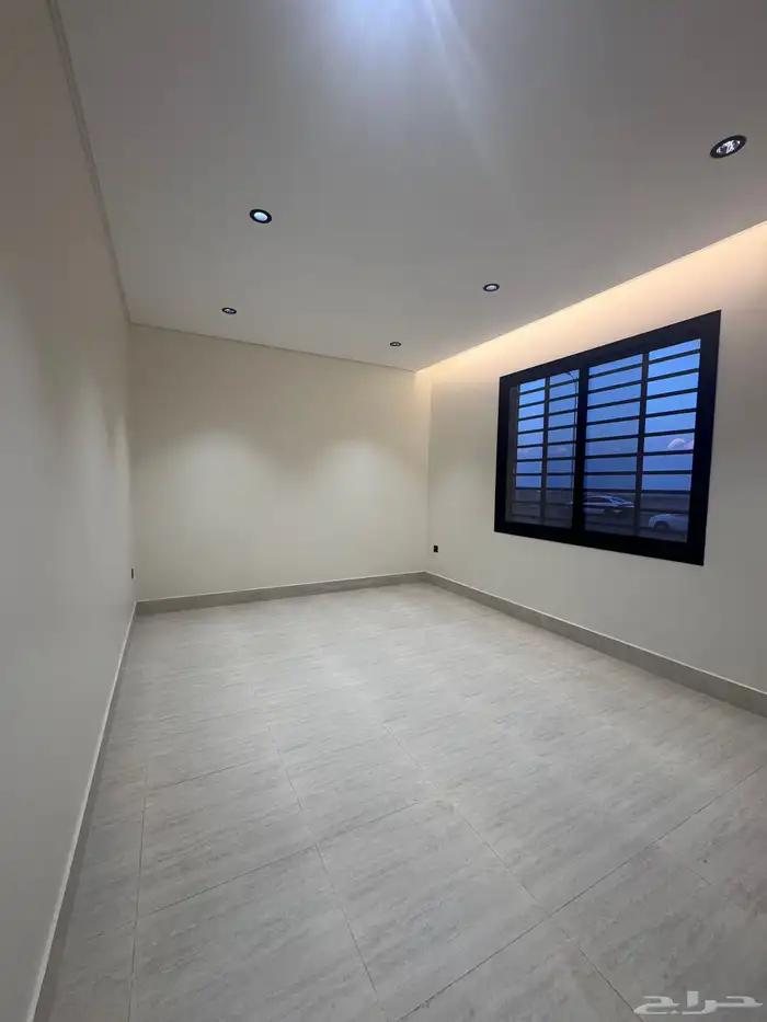 للبيع شقه ارضيه مداخل مستقله من 450 الف حى العروبه ابها 4