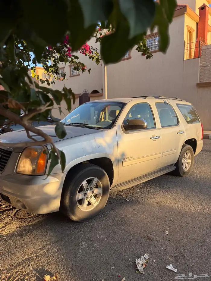 يوكن 2013 على يدي من وكالته ماشي فوق 400 للمستخدم لايفوووته 0