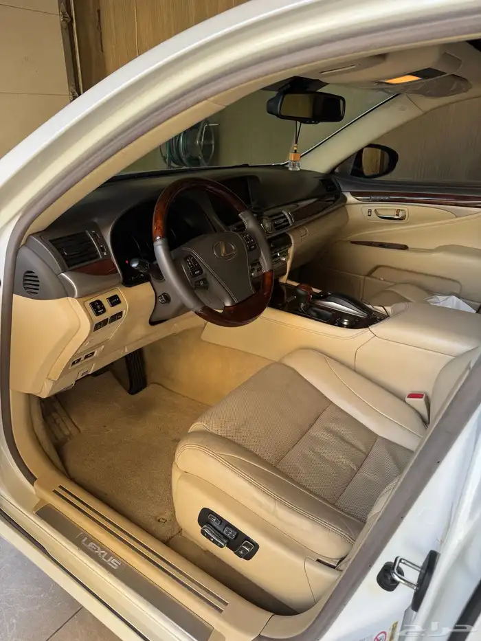 لكزس LS460L 2013 3