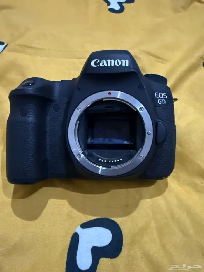 كاميرا اسود كانون اكبر حجم Canon EOS 6D Mark مستخدمه 0