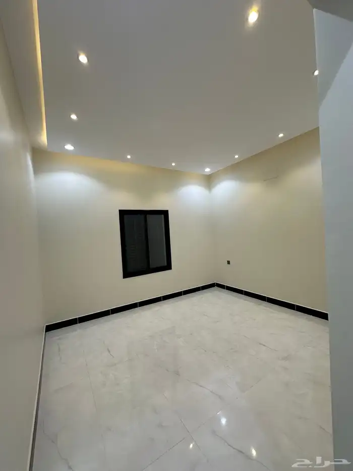 للبيع روف علوى بمدخل سياره مكون من 9 غرف بخميس مشيط 9