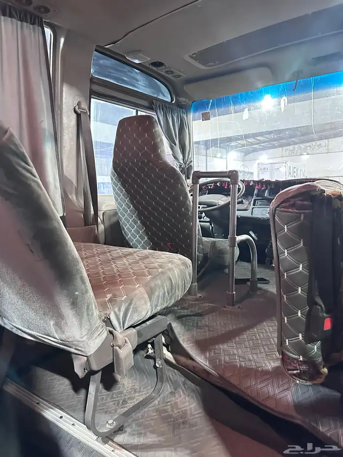 باص نيسان سيلفيان 2016 ديزل 30 راكب 28