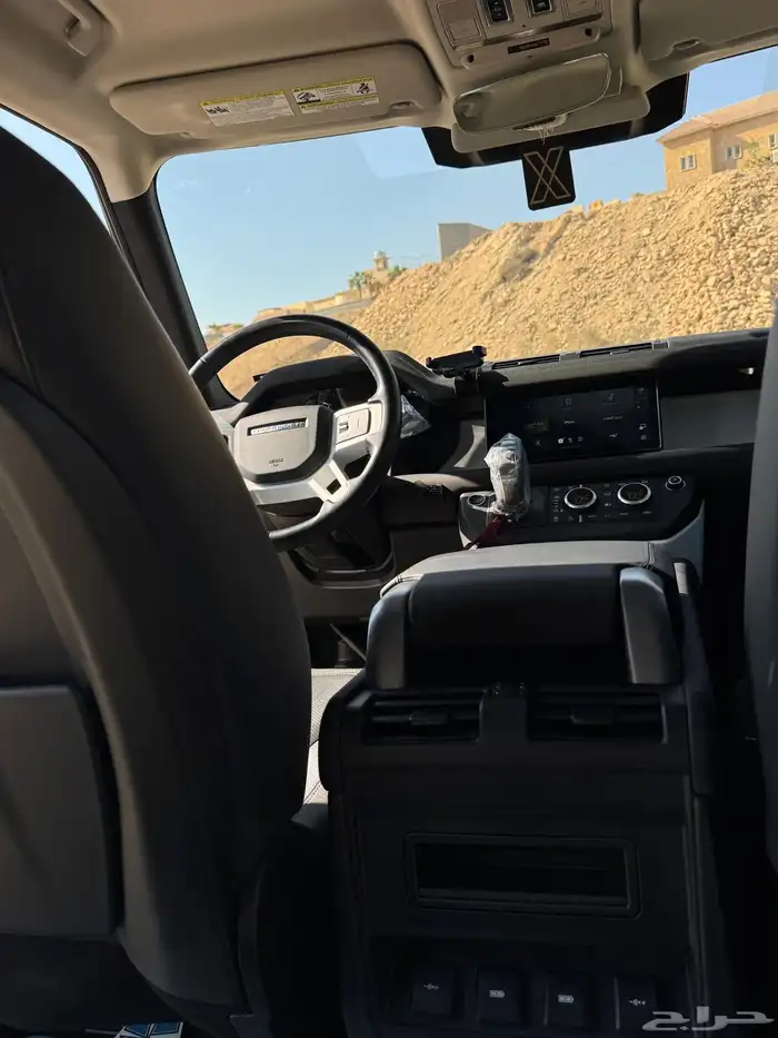 للبيع ديفندر SE موديل 2020 ماشي 70 الف كندا 13