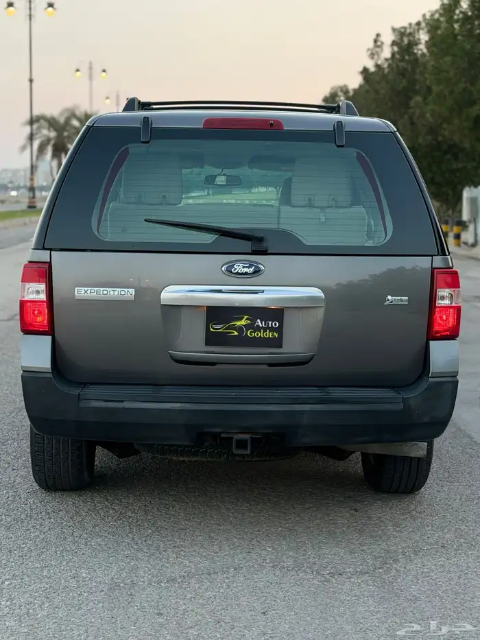 فورد اكسبديشن 2014 دبل نضيف للبيع 7