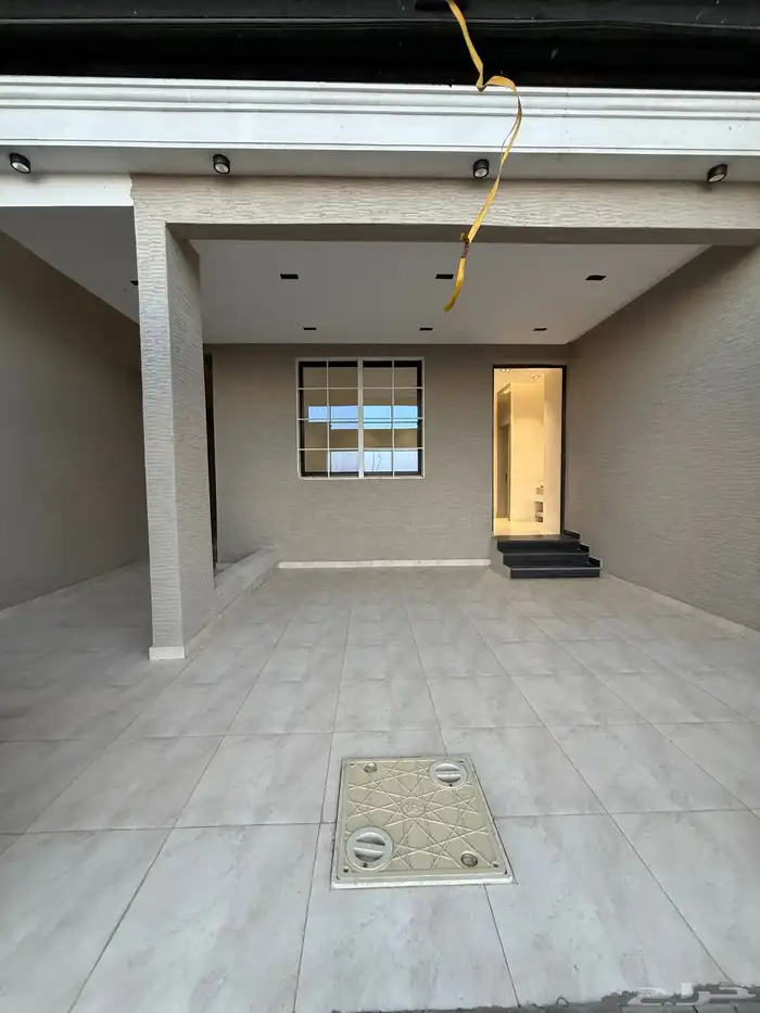 للبيع شقق أرضيه وشقق علويه بحي المعارض طريق ابها الخميس 3