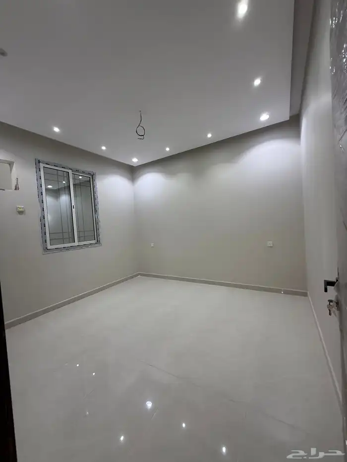 دور فاخر للبيع حي المحيسن النموذجي مقابل القطار شارعين 31