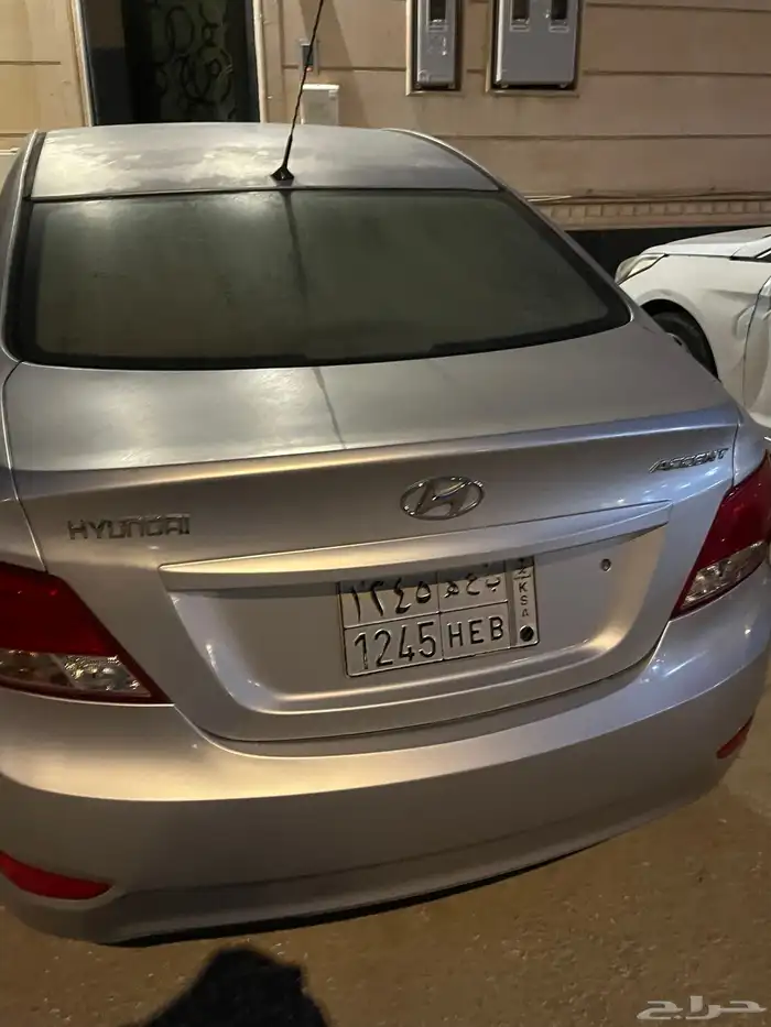 اكسنت 2012 الشنطه مقصوصه ومصلحه والمكينه مغيره 3