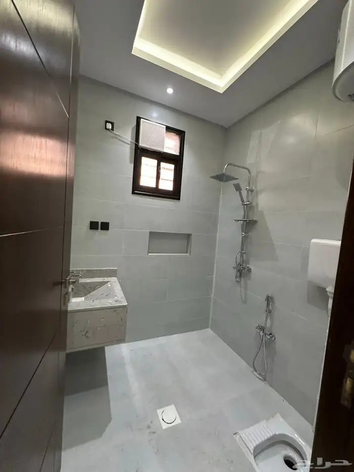 للبيع روفات مداخل خاصة باسعار مناسبة مخطط 2 9