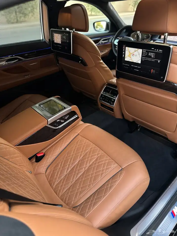 بي ام 740iL 2021 49