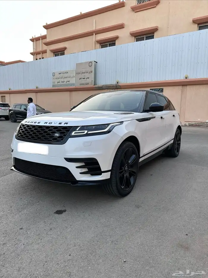 لاند روفر فيلار2020 0