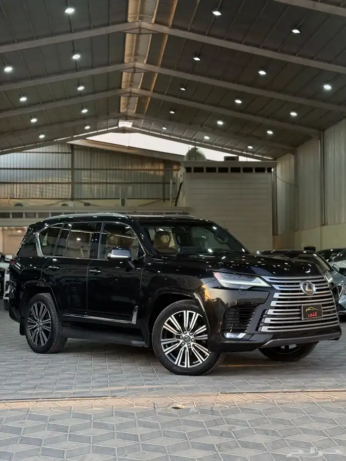 لكزس - 2023 - LX600 - BB - فل كامل 0