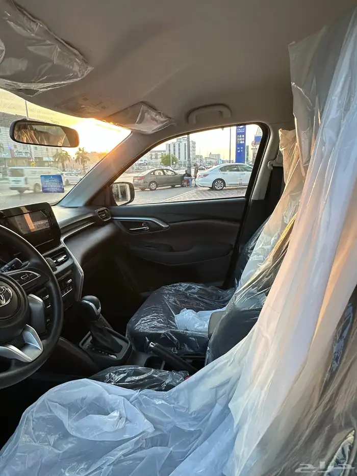 تويوتا أوربان كروس GL 23