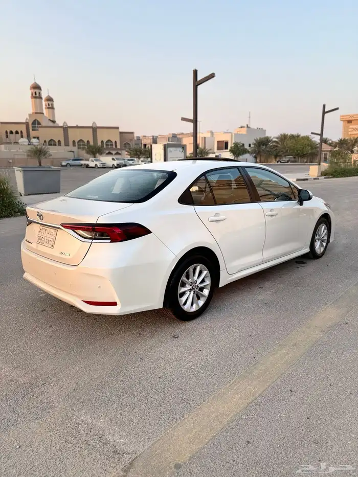 للبيع كورلا 2020 فتحة 2.0 مالك اول 7