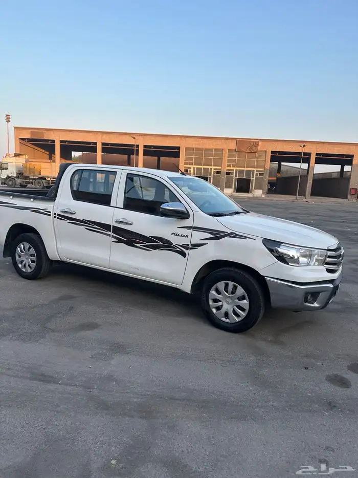 تويوتا هايلكس غمارتين 4