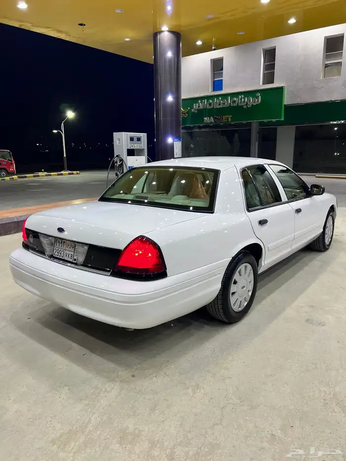 فورد فكتوريا 2011 بوليسي بدي وكالة 3