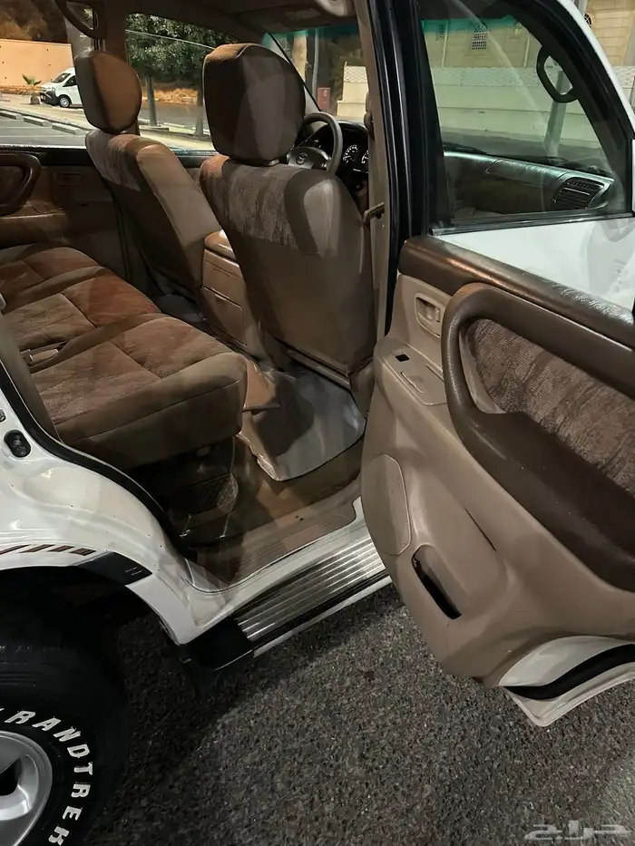 لاندكروزر 2001 نظيف جدا 15