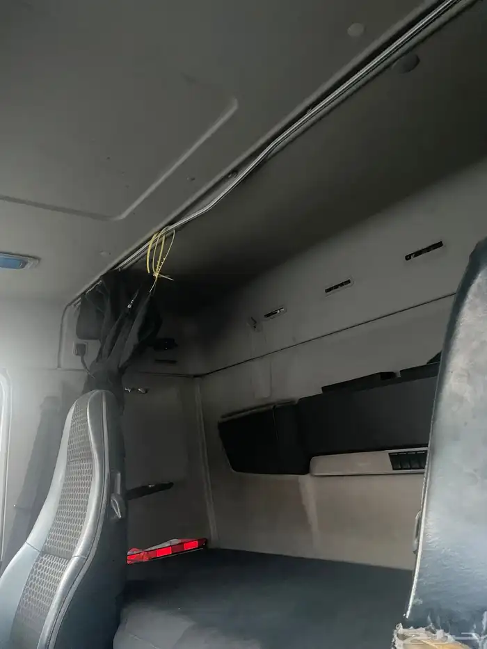 شاحنات فلفو 9