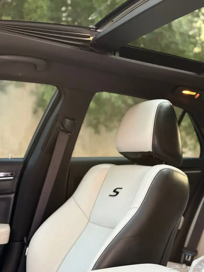 للبيع كرايزلر 2021 S 6