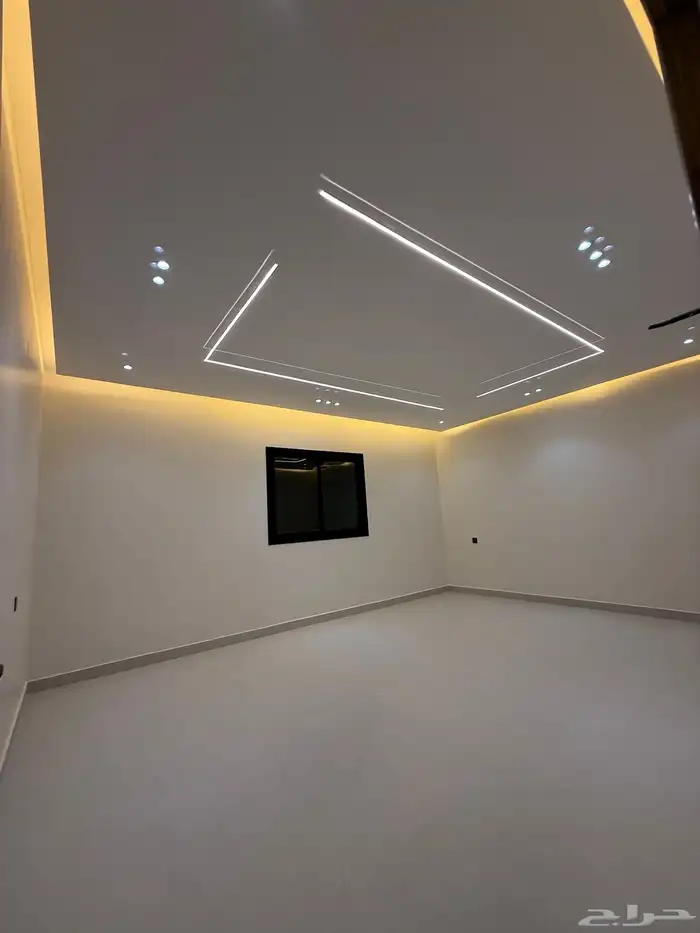 دور للبيع حي الشروق على اليمين 5 غرف فاخر شغل شخصي 30