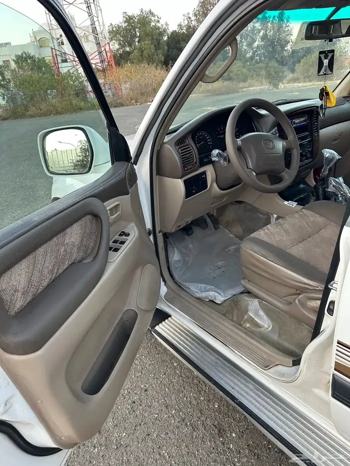 لاندكروزر 2001 نظيف جدا 8