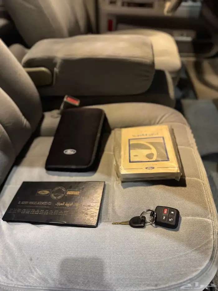 فورد فكتوريا 2004 1